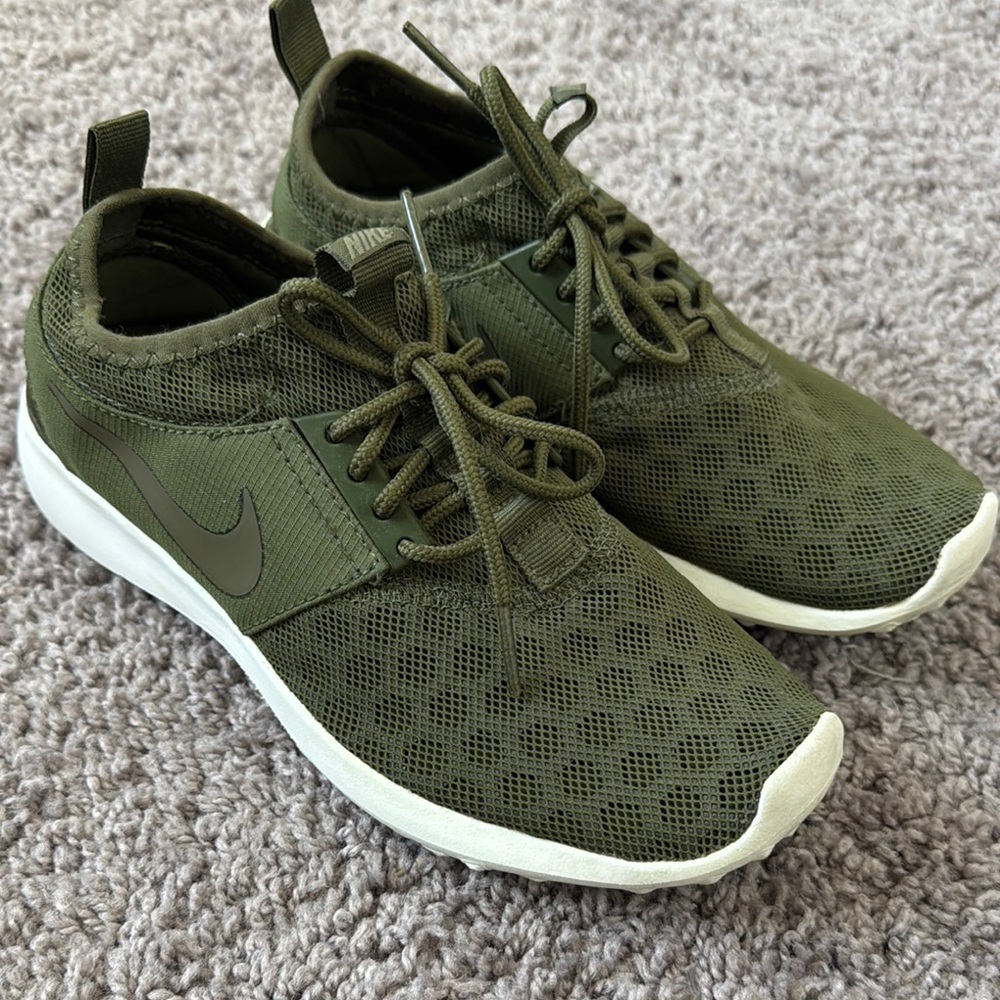 Nike Women’s Olive Green Sneakers